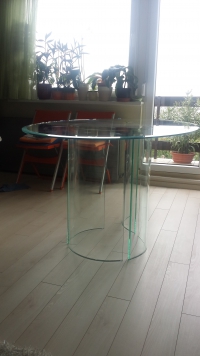 Hajlított üveg asztal láb